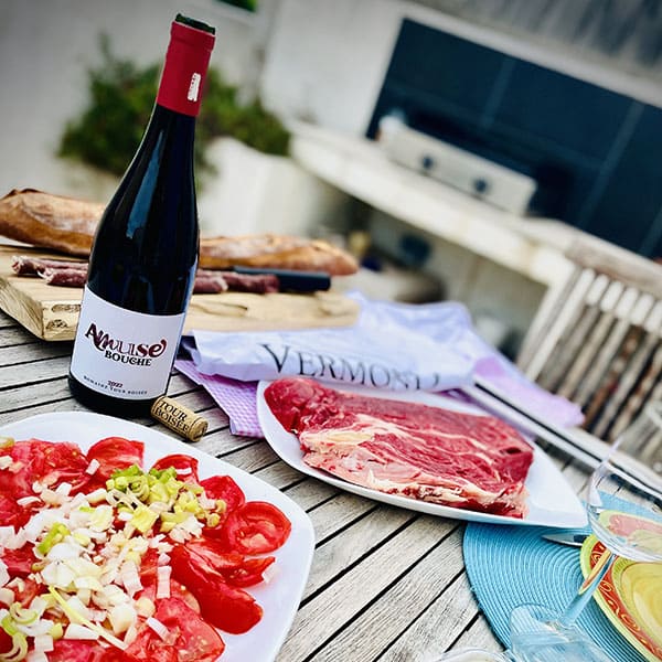 Repas autour de la plancha de la errasse de la maison de parrain le repas sur la terrasse de la maison de parrain en vacances
